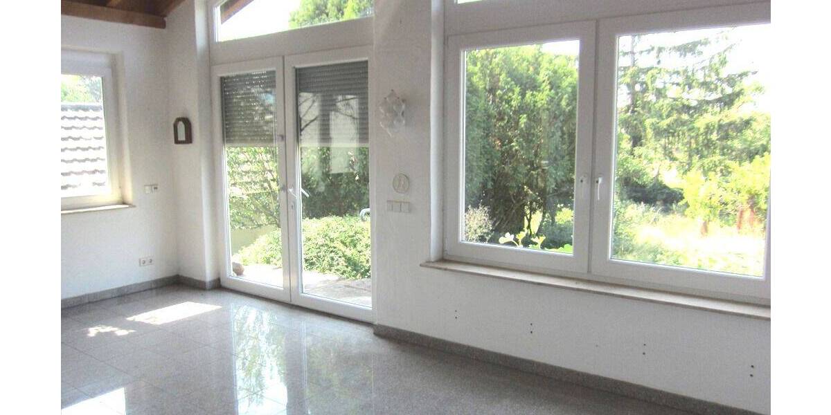 Einfamilienhaus Weisenheim am Sand - 7 Zimmer, 165 m&sup2;, 339.000&euro; | Angebot:25836943