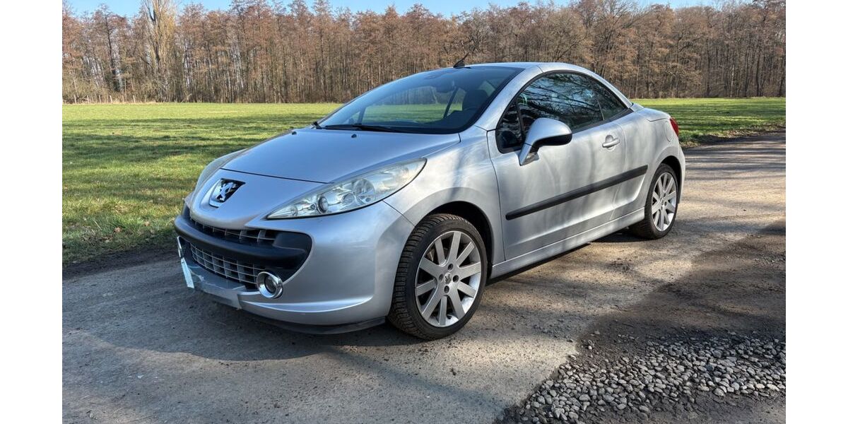 Peugeot 207 94.000 km 2.800 &euro; Schöneck 61137
