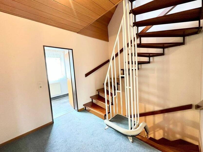 Familienfreundliches Reihenendhaus: 4 SchlafZimmer, Garten, Garage mit viel Platz & Potenzial