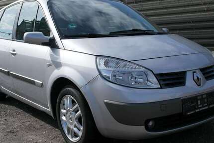 Renault Scenic 87.000 km 1.999 &euro; Porta Westfalica 32457