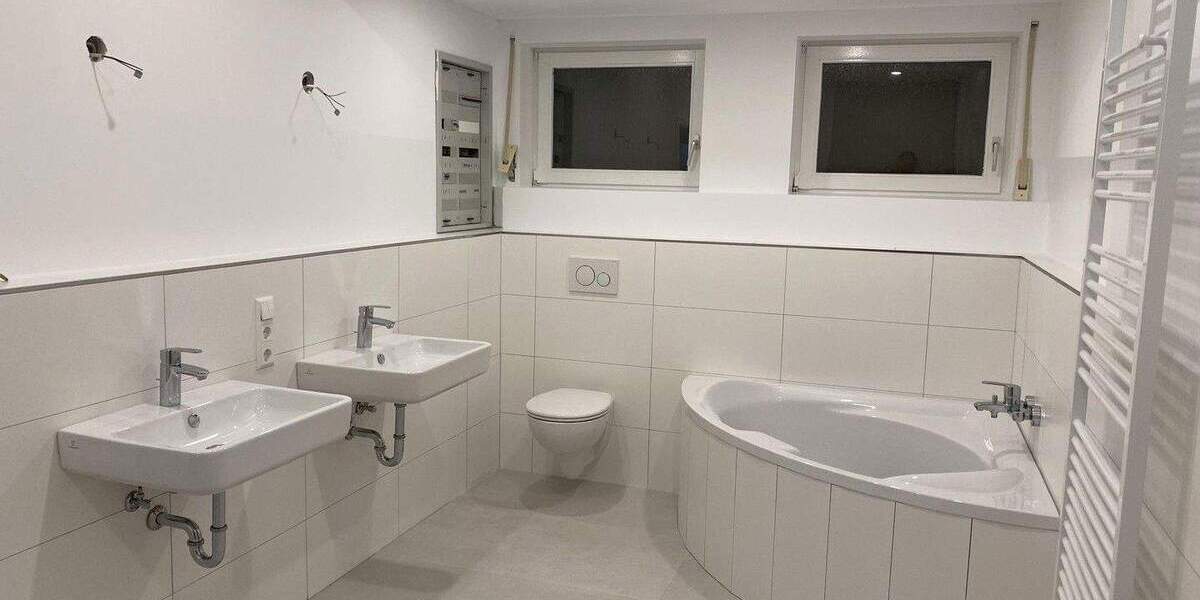 Etagenwohnung Donaueschingen - 7 Zimmer, 312 m&sup2;, 2.190&euro; | Angebot:25114620