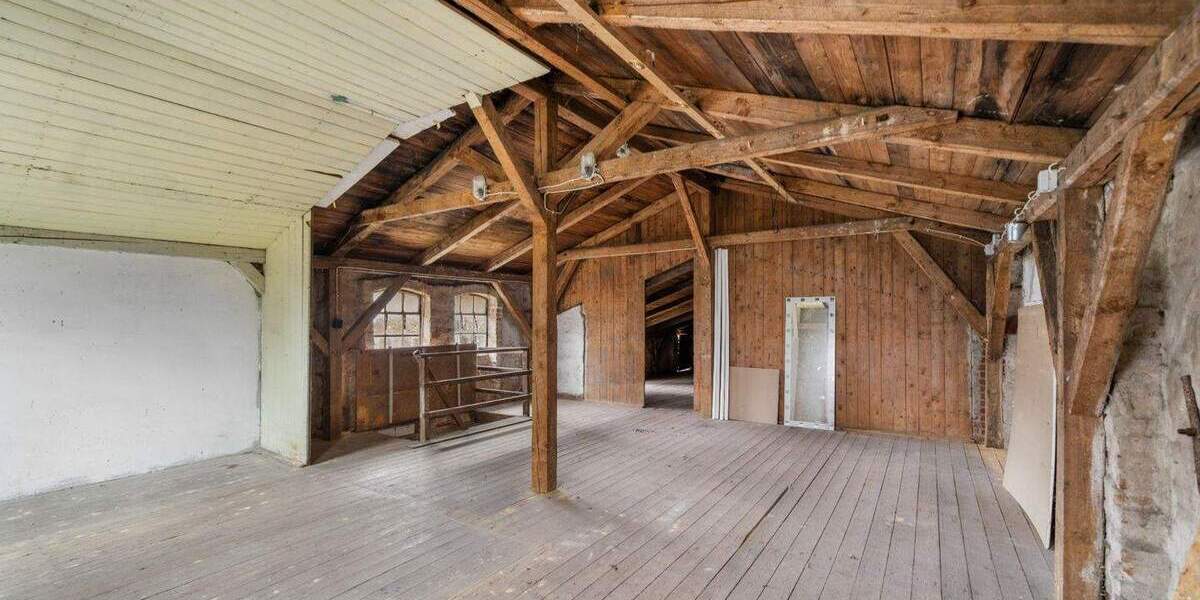 Mehrfamilienhaus, Wohnhaus Hohenwestedt - 8 Zimmer, 221 m&sup2;, 289.000&euro; | Angebot:25777887