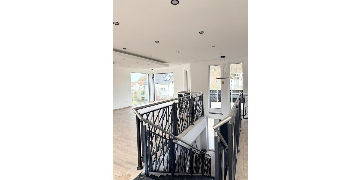 Einfamilienhaus Warburg - 5 Zimmer, 230 m&sup2;, 2.050&euro; | Angebot:26183253