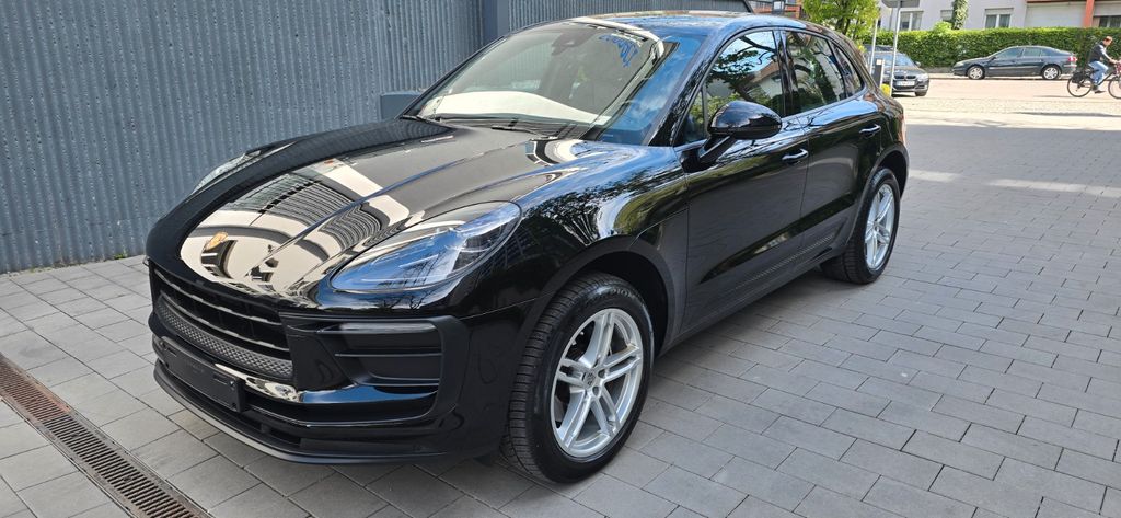 Porsche Macan 59.900 km 51.999 &euro; München 80689