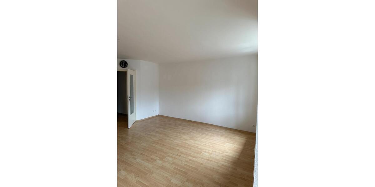 Etagenwohnung Bodenwöhr - 3 Zimmer, 92 m&sup2;, 820&euro; | Angebot:26124375