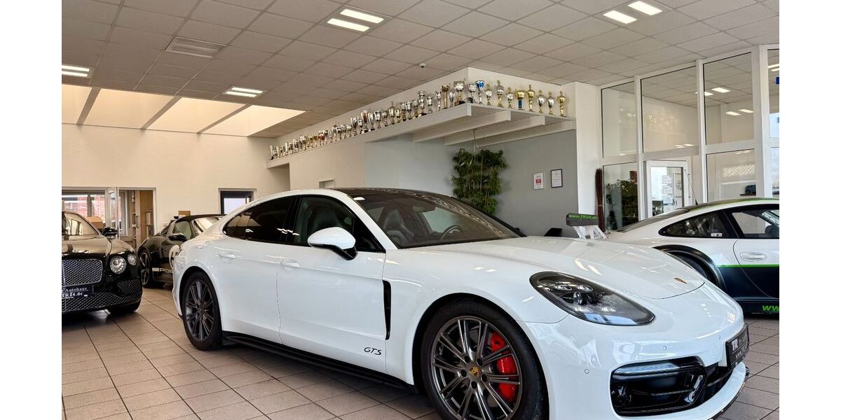 Porsche Panamera 210.587 km 49.850 &euro; Stuhr-Bremen 28816