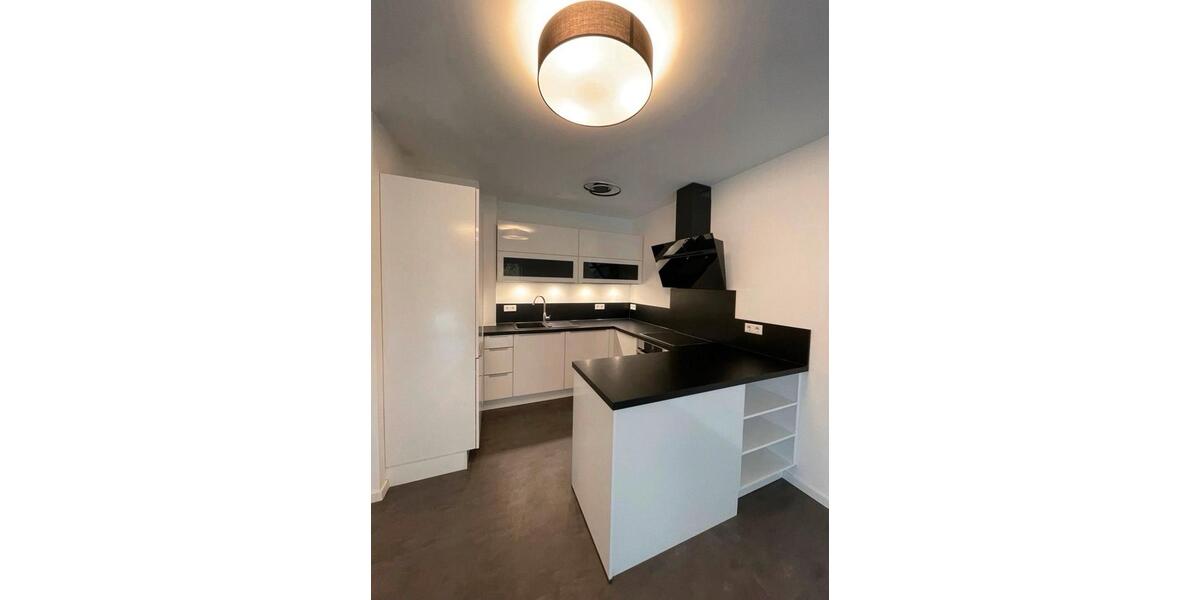 Moderne Neubauwohnung inkl. Einbauküche & Stellplatz 2.5 zimmer