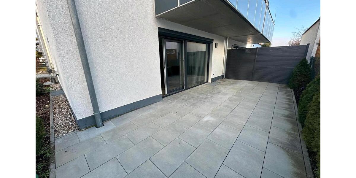 Erdgeschoßwohnung Weiden in der Oberpfalz - 2 Zimmer, 66 m&sup2;, 680&euro; | Angebot:26396914