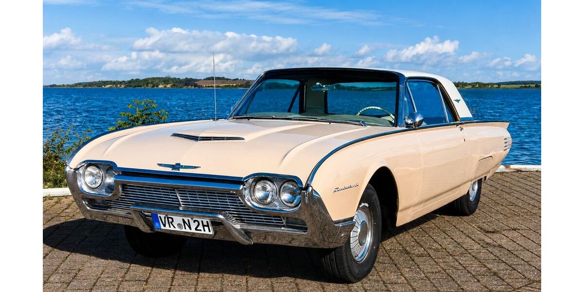 Ford Thunderbird 64.614 km 15.499 &euro; Mönchgut 18586