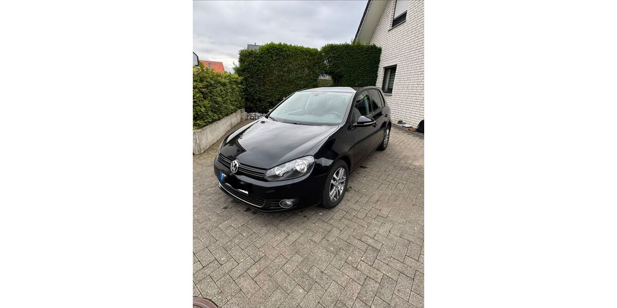VW Golf 111.190 km 9.300 &euro; Lippetal 59510