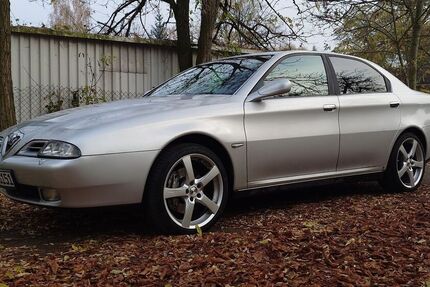 Alfa Romeo Alfa 166