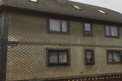 teilsaniertes Ein- Zweifamilienhaus in Top Lage von Probstzella - Haus Probstzella Kleinneundorf | Angebot:27003361