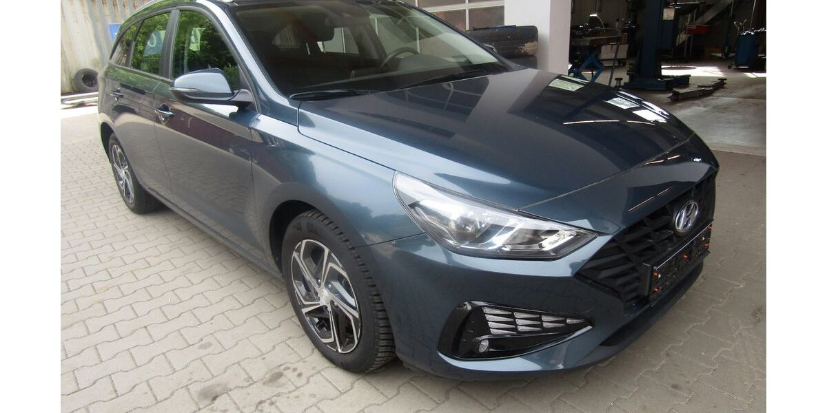 Hyundai i30 76.000 km 14.300 &euro; Brunnen 86564