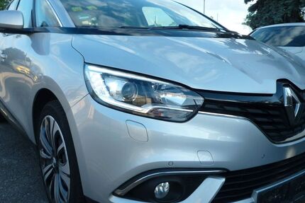 Renault Scenic 143.221 km 10.490 &euro; Mannheim 68199