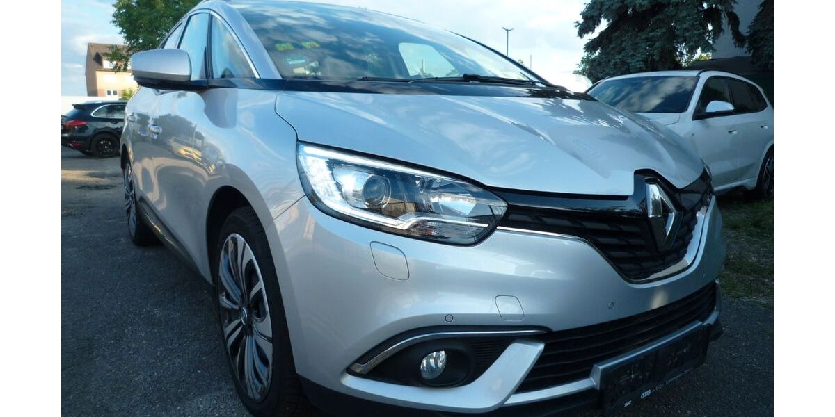 Renault Scenic 143.221 km 10.490 &euro; Mannheim 68199