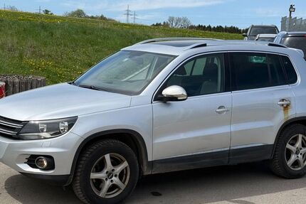 VW Tiguan 298.000 km 5.950 &euro; Dotternhausen 72359