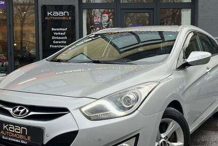 Hyundai i40 168.000 km 7.999 &euro; Köln 51107