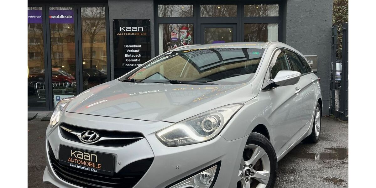 Hyundai i40 168.000 km 7.999 &euro; Köln 51107