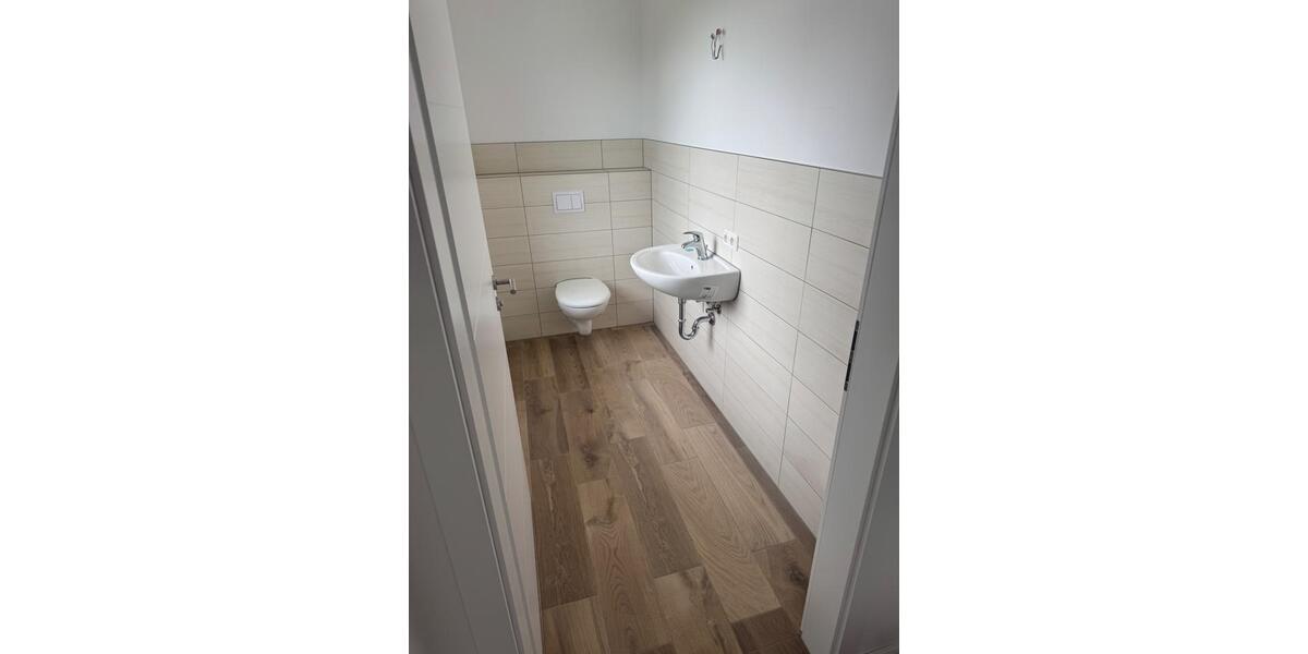 Doppelhaushälfte Sternberg - 4 Zimmer, 129 m&sup2;, 1.380&euro; | Angebot:26251491