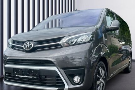 Toyota Proace (Verso) 2.100 km 37.980 &euro; Neumarkt 92318