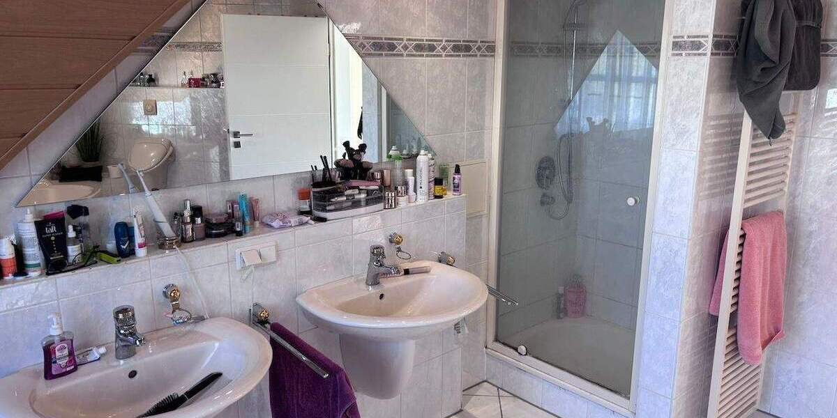 Terrassenwohnung Bünde Bustedt - 4 Zimmer, 166 m&sup2;, 369.000&euro; | Angebot:25915946