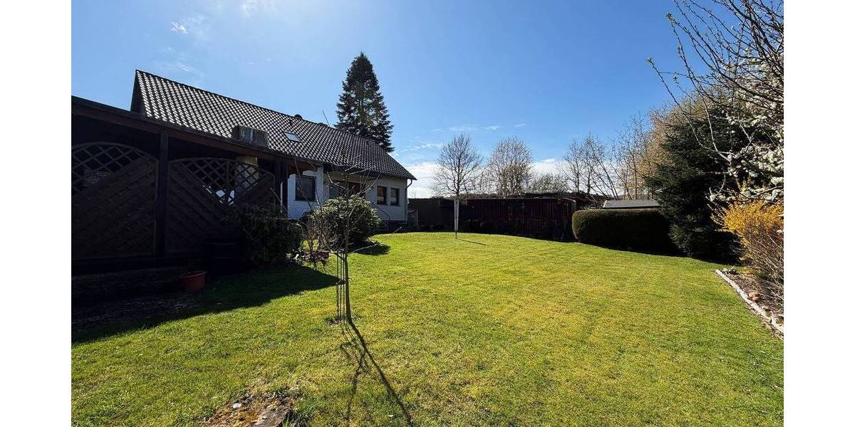 Einfamilienhaus Emmerthal Groß Berkel - 9 Zimmer, 192 m&sup2;, 300.000&euro; | Angebot:26176304