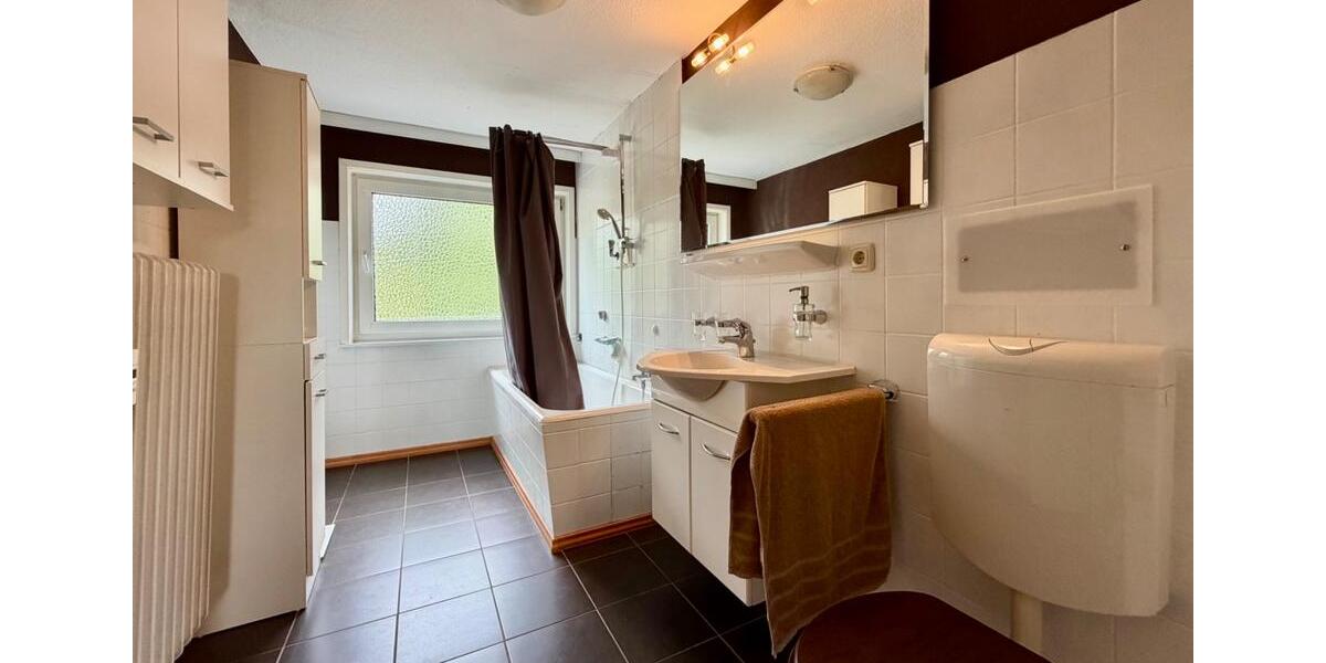 Dachgeschoßwohnung Heide - 3 Zimmer, 79 m&sup2;, 125.000&euro; | Angebot:27098579