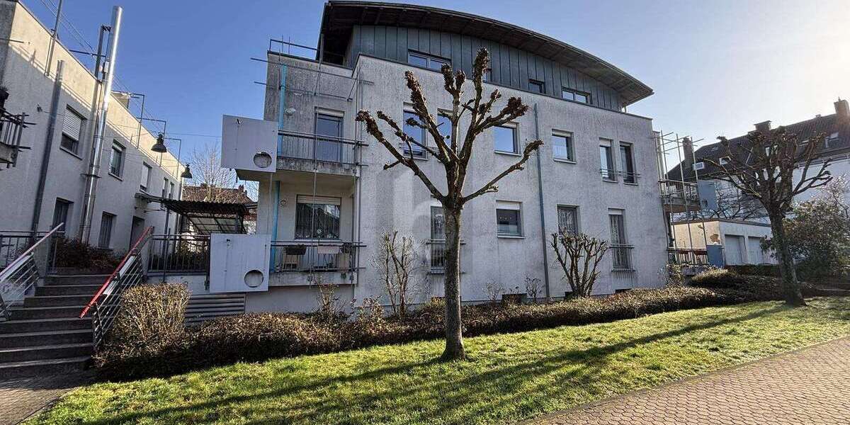 Etagenwohnung Saarbrücken West - 5 Zimmer, 90 m&sup2;, 195.000&euro; | Angebot:25549910