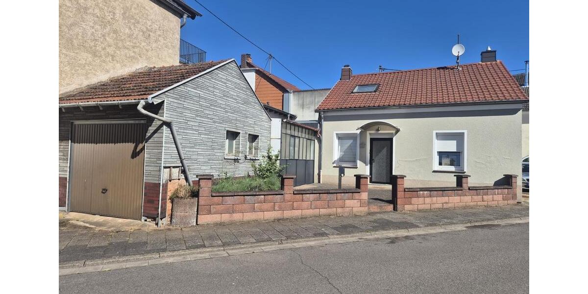Einfamilienhaus Saarlouis - 5 Zimmer, 80 m&sup2;, 170.000&euro; | Angebot:26982551