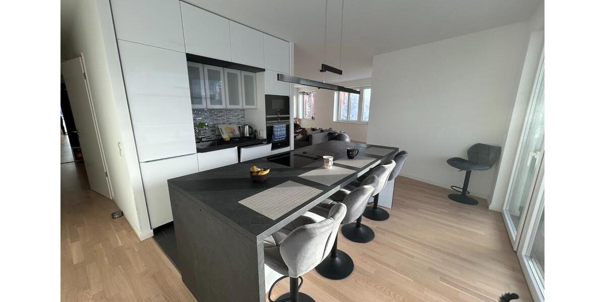 Neubau-Eckwohnung (131 qm) mit großem Balkon in Altona's Top-Lage 4 zimmer