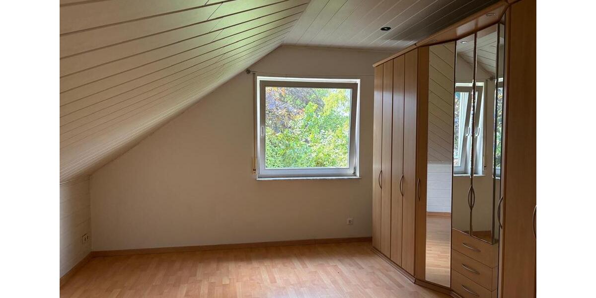 Etagenwohnung Wiehl - 4 Zimmer, 100 m&sup2;, 320.000&euro; | Angebot:27004134