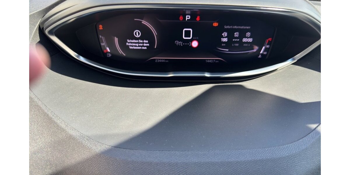 Peugeot 5008 GT Automatik *7-Sitze/Navi/SHZG/LED/T.Winkel/ 23.442 km 22.980 &euro; Bamberg 96052