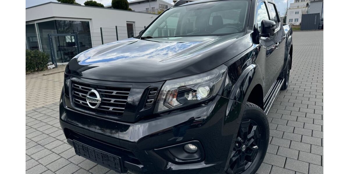 Nissan Navara 186.000 km 17.970 &euro; Holzgerlingen 71088