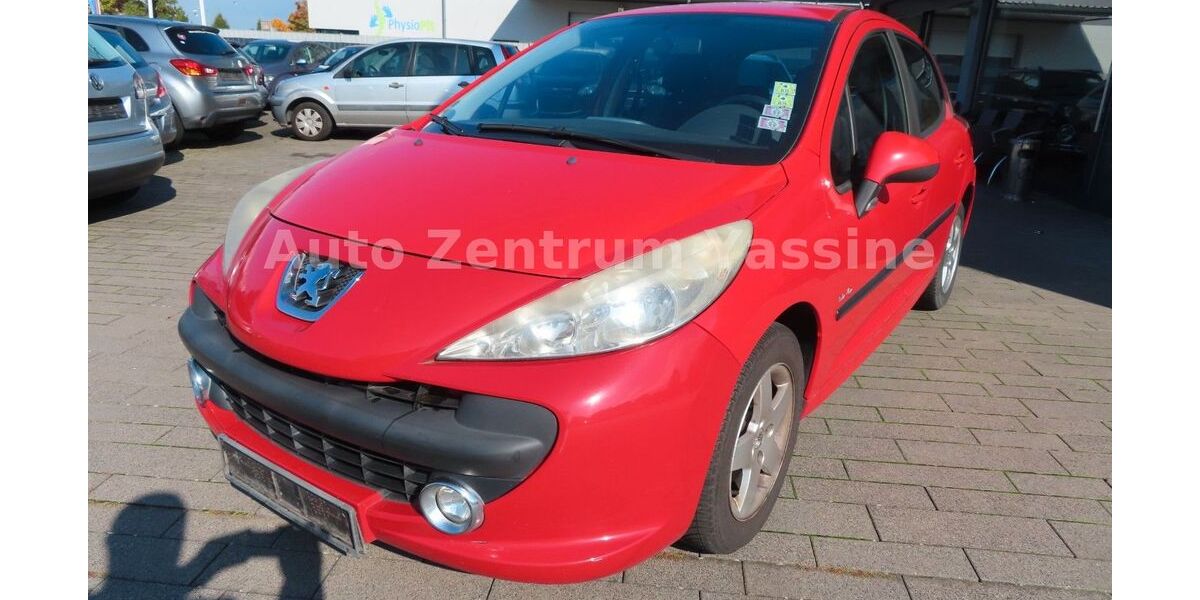 Peugeot 207 228.000 km 1.200 &euro; Bühl-Vimbuch 77815