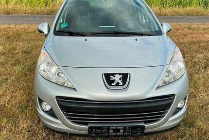 Peugeot 207 144.000 km 2.500 &euro; Bad Münstereifel 53902