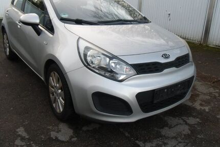 Kia Rio 117.000 km 5.790 &euro; Aachen 52068