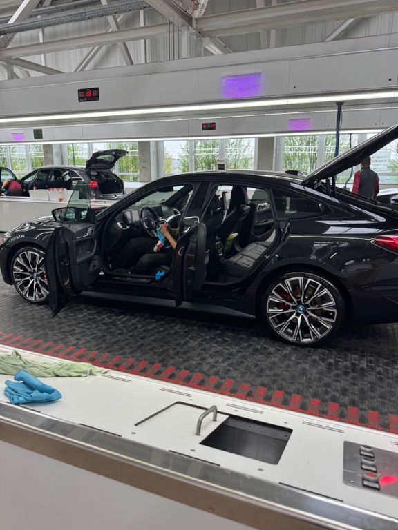 BMW i4 75.000 km 57.500 € Laichingen 89150