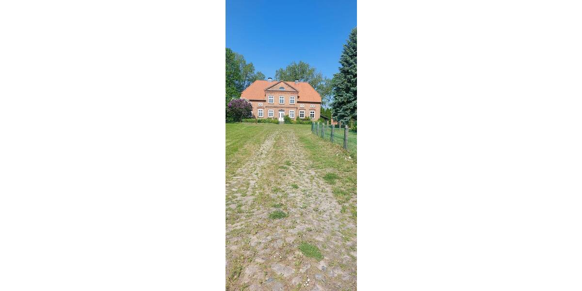 Bauernhaus, Landhaus Lüdersdorf - 14 Zimmer, 340 m&sup2;, 290.000&euro; | Angebot:26770326