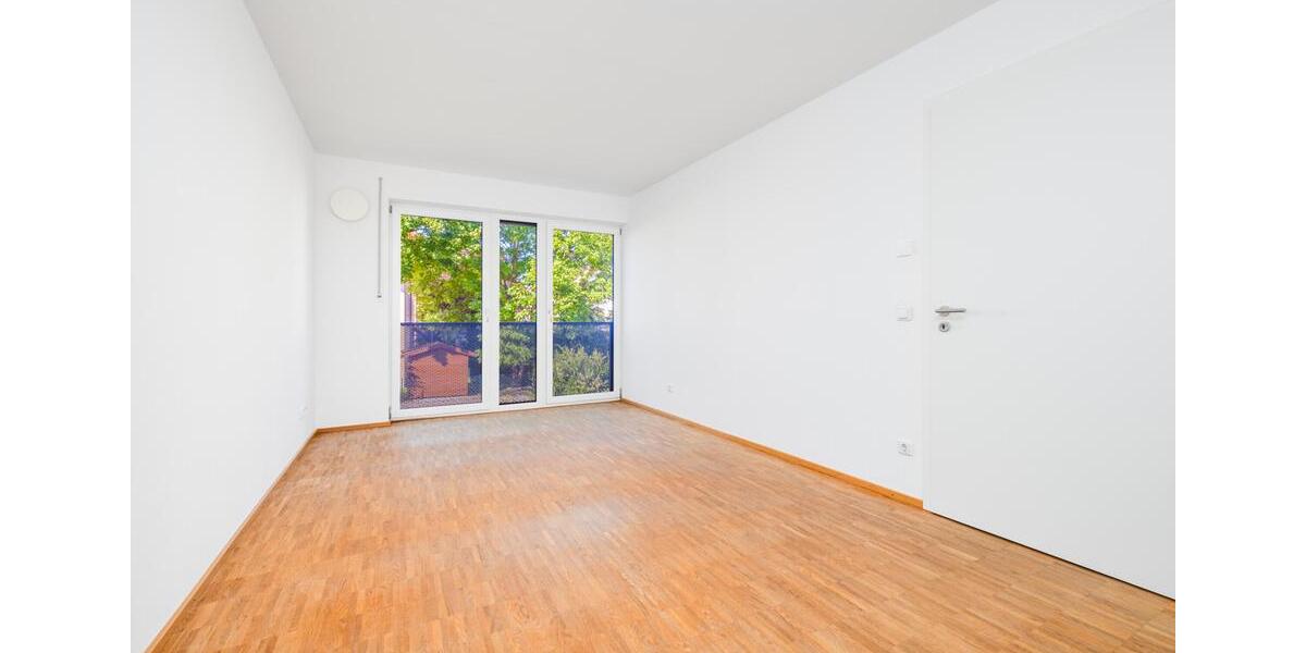 Reihenhaus Augsburg Haunstetten-Siebenbrunn - 5 Zimmer, 147 m&sup2;, 2.250&euro; | Angebot:24762123