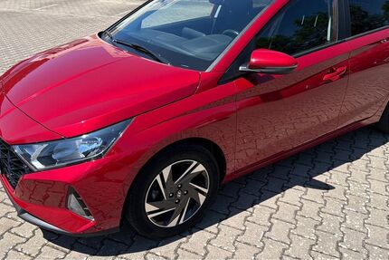 Hyundai i20 49.290 km 11.990 &euro; Eichstätt 85072