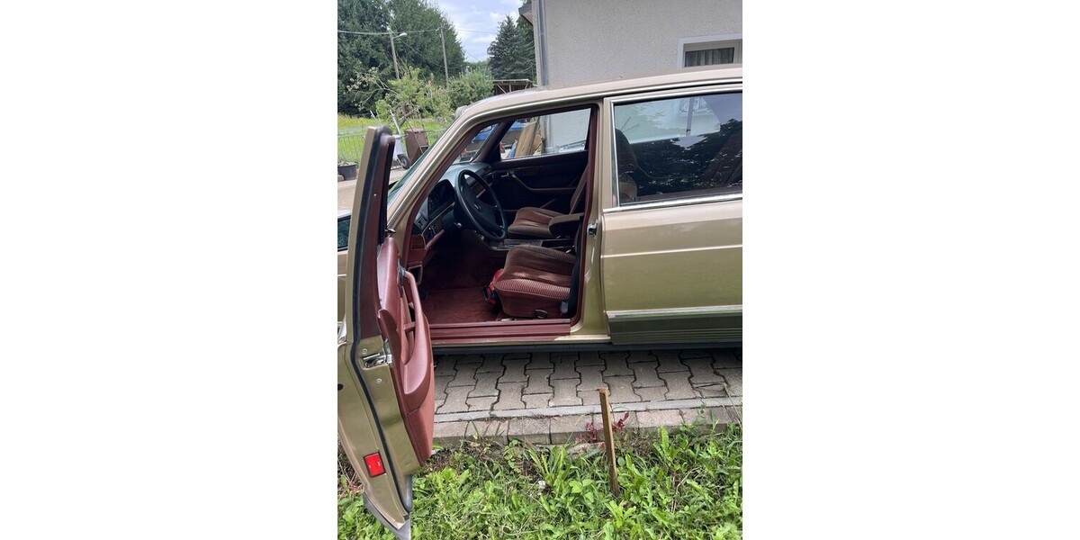 Mercedes-Benz 380 300.776 km 14.900 &euro; Waldheim 04736