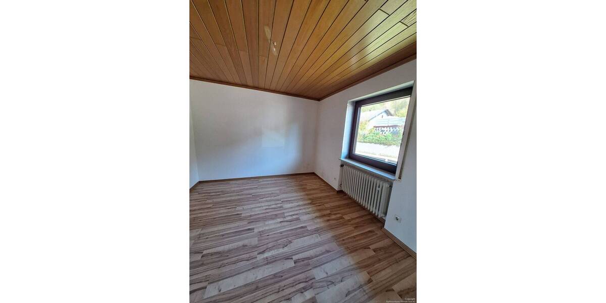 Einfamilienhaus Greding - 9 Zimmer, 211 m&sup2;, 547.000&euro; | Angebot:26658846