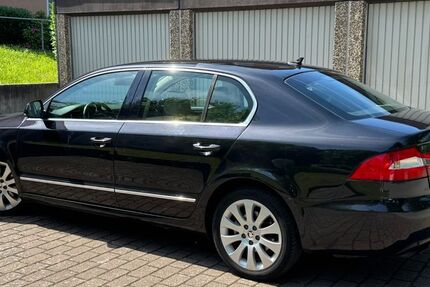 Skoda Superb 294.500 km 6.500 &euro; Bochum 44879
