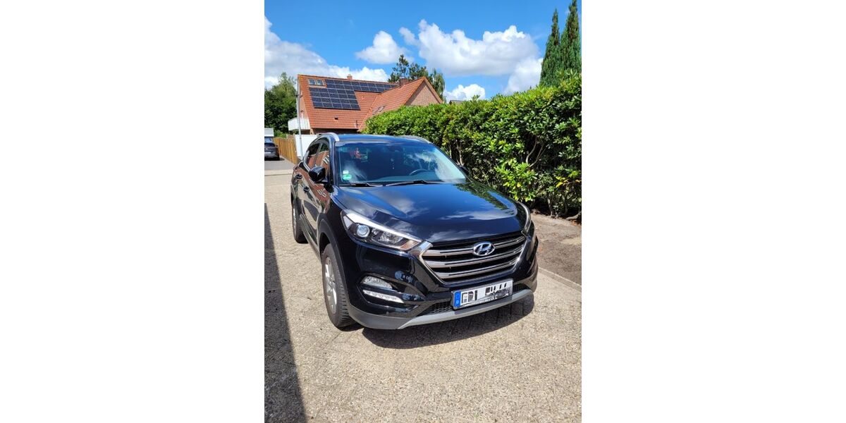 Hyundai TUCSON 120.000 km 11.900 &euro; Aurich 26603