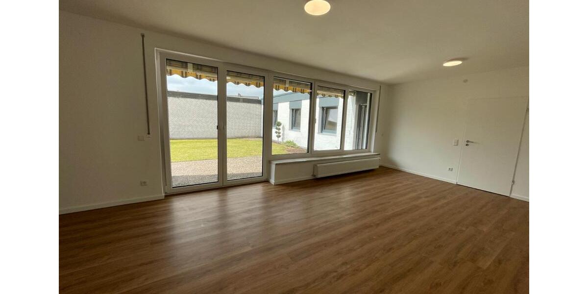 Bungalow Schloß Holte-Stukenbrock Stukenbrock - 5 Zimmer, 140 m&sup2;, 1.550&euro; | Angebot:26318920