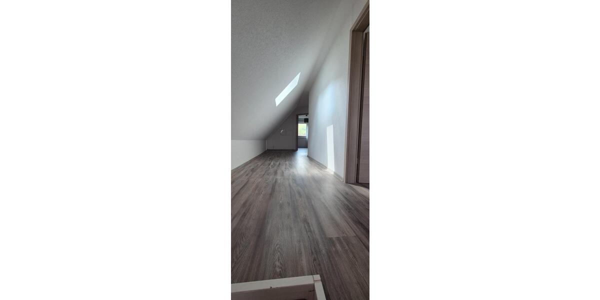Dachgeschoßwohnung Lohr am Main - 6 Zimmer, 150 m&sup2;, 298.000&euro; | Angebot:26261853