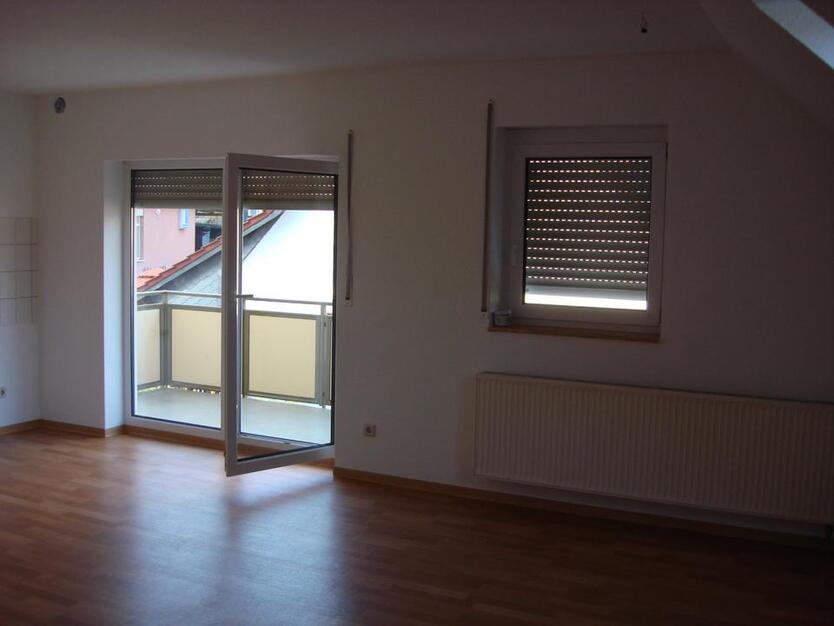 4-RaumWohnung mit Balkon zu vermieten