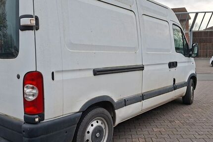 Renault Master 260.000 km 4.400 &euro; Lage 32791