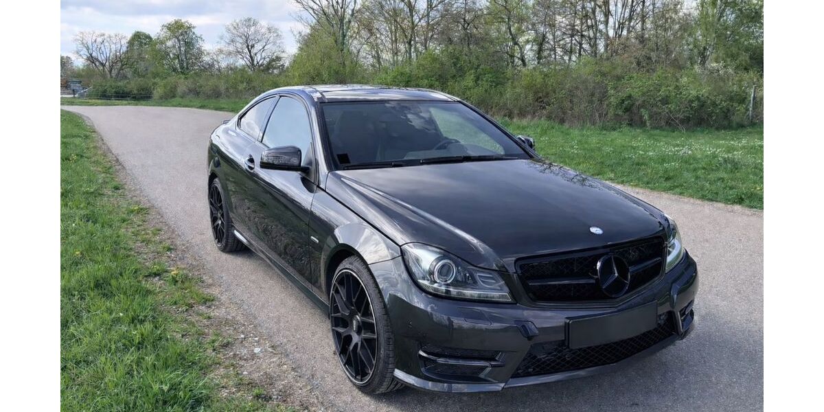 Mercedes-Benz C 180 136.000 km 15.800 &euro; Ostelsheim 75395