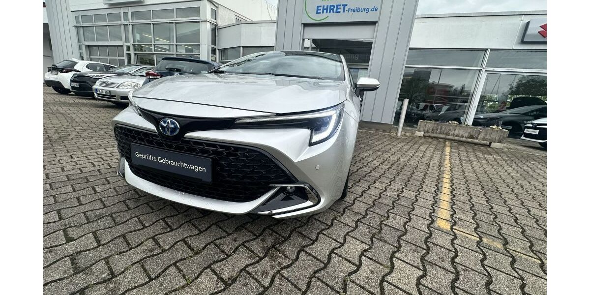 Toyota Corolla 25.829 km 26.400 &euro; Freiburg 79111